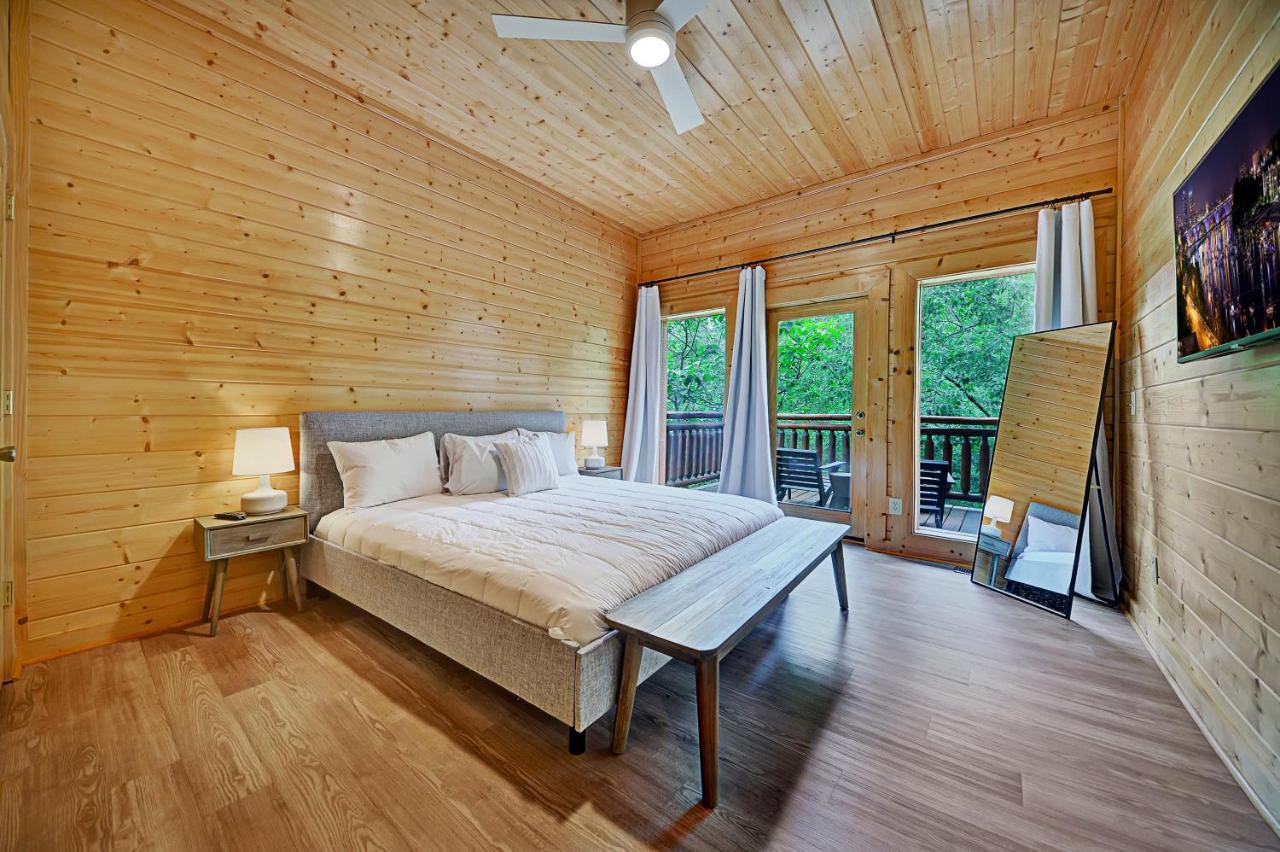Gorgeous Large Mountain View Cabin W Hot Tub, Free Wifi, Games Vila Sevierville Exterior foto