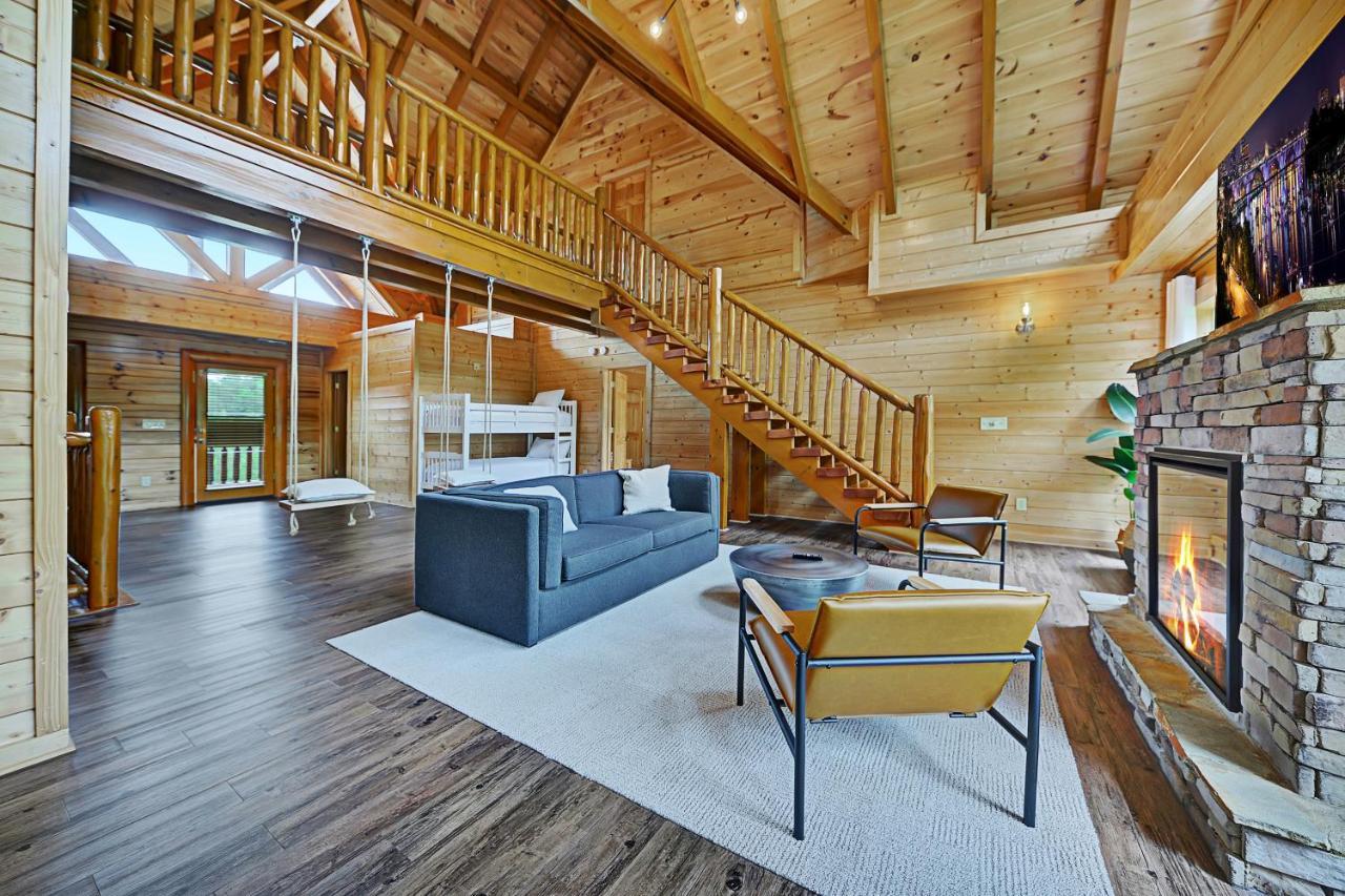 Gorgeous Large Mountain View Cabin W Hot Tub, Free Wifi, Games Vila Sevierville Exterior foto