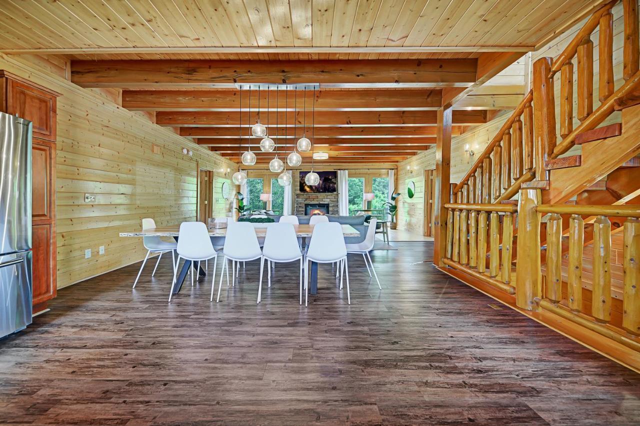 Gorgeous Large Mountain View Cabin W Hot Tub, Free Wifi, Games Vila Sevierville Exterior foto