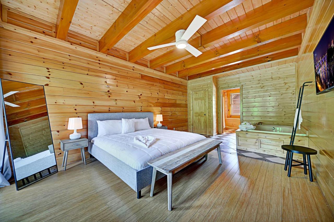 Gorgeous Large Mountain View Cabin W Hot Tub, Free Wifi, Games Vila Sevierville Exterior foto