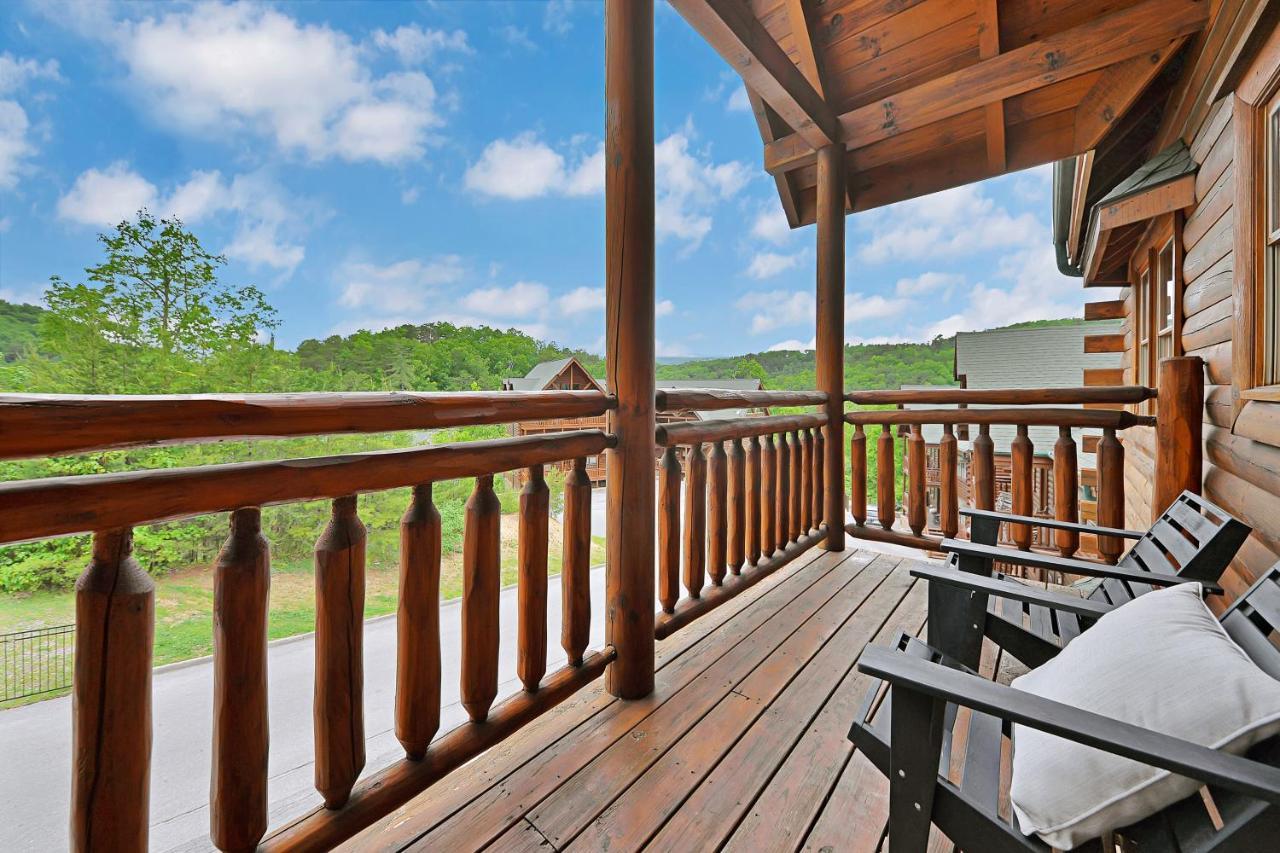 Gorgeous Large Mountain View Cabin W Hot Tub, Free Wifi, Games Vila Sevierville Exterior foto