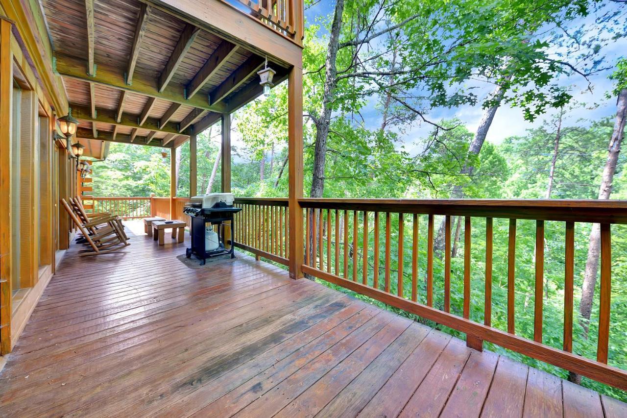 Gorgeous Large Mountain View Cabin W Hot Tub, Free Wifi, Games Vila Sevierville Exterior foto